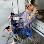 4 footed scarecrow