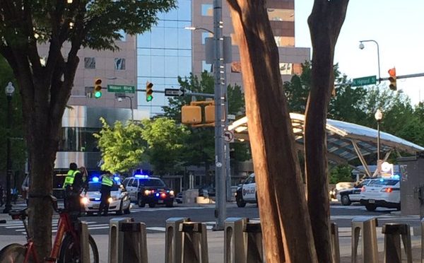 RT Katie Dvorak @KMDvorak87: .@unsuckdcmetro Something major going on at Clarendon Metro. TONS of police turning  cars away, blocking entrance. https://t.co/LjYu8QOfqz
