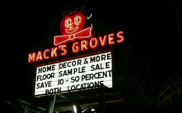 One of my favorite Web gigs. Paid half cash, half credit for sammich and juice yum. https://t.co/Yo8jW2MiA8 https://t.co/xRs1GhN41w